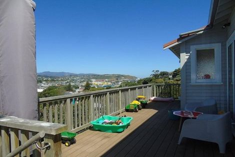 Photo of property in 17 Crawford Road, Kilbirnie, Wellington, 6022