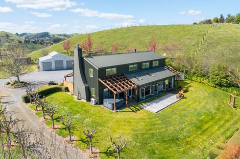 Photo of property in 83 Hitiri Road, Kinloch, Taupo, 3377