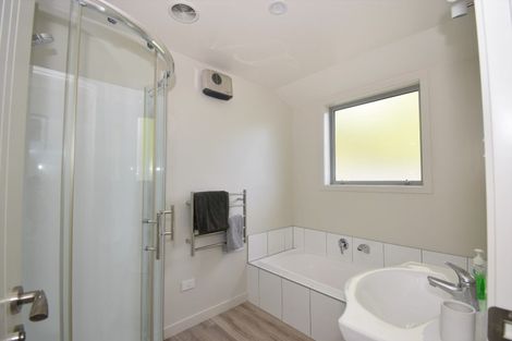 Photo of property in 4a Henderson Street, Mornington, Dunedin, 9011