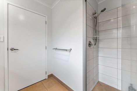 Photo of property in 17 Perla Road, Pukekohe, 2120