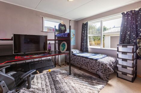 Photo of property in 3 Gertrude Street, Dannevirke, 4930