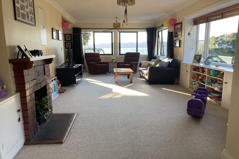 Photo of property in 10 Matai Terrace, Eastbourne, Lower Hutt, 5013