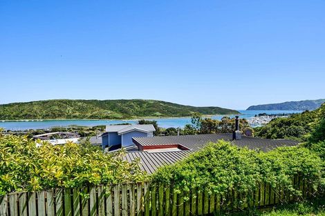 Photo of property in 10 Kiriwai Road, Paremata, Porirua, 5024