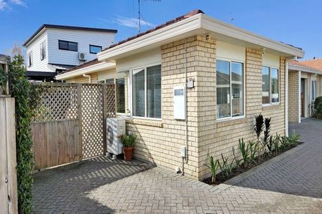 Photo of property in 7a Lilac Place, Otumoetai, Tauranga, 3110