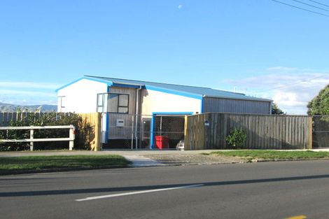 Photo of property in 40 Pikarere Street, Titahi Bay, Porirua, 5022