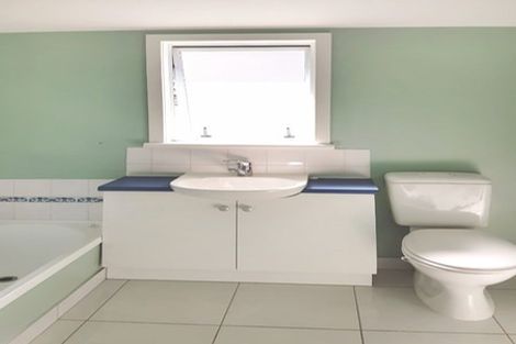 Photo of property in 11 Enticott Place, Huntsbury, Christchurch, 8022