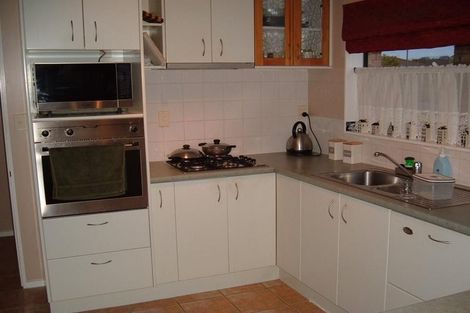 Photo of property in 6 Greenberry Drive, Ranui, Auckland, 0612