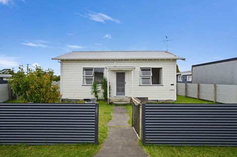 Photo of property in 255 Lytton Road, Elgin, Gisborne, 4010