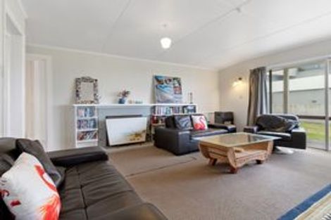 Photo of property in 15 Dillon Street, Waihi Beach, 3611