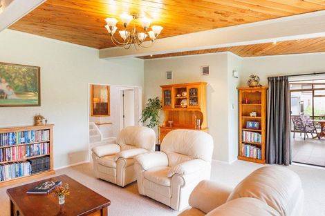 Photo of property in 69 Waterloo Crescent, Hokowhitu, Palmerston North, 4410