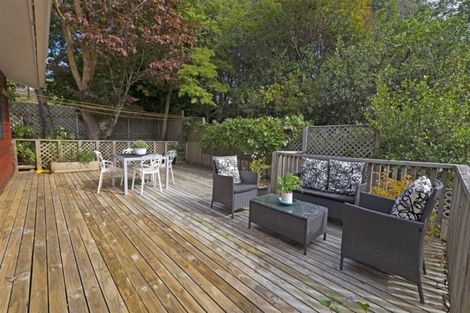 Photo of property in 2/4 James Scott Place, Te Atatu South, Auckland, 0602