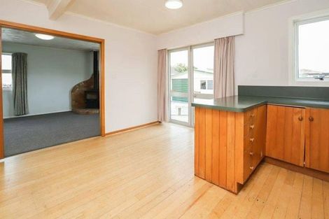 Photo of property in 11 Southsea Crescent, Silverdale, Hamilton, 3216