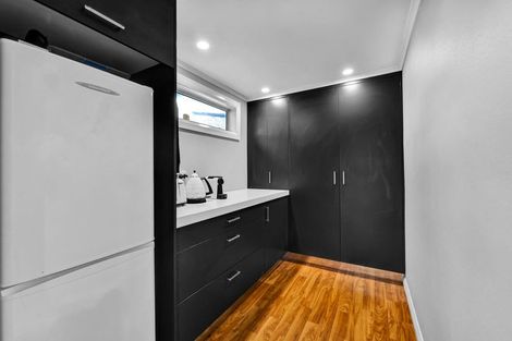 Photo of property in 27 Lyn Street, Lynmouth, New Plymouth, 4310