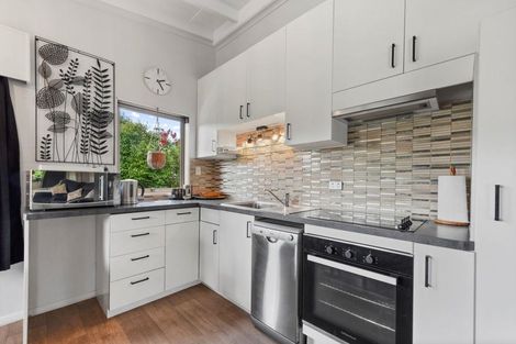 Photo of property in 50b Milton Terrace, Picton, 7220