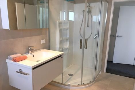 Photo of property in 2 Shortfin Place, Flat Bush, Auckland, 2019