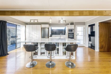 Photo of property in 7 Anglers Way, Wattle Downs, Auckland, 2102