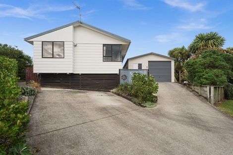 Photo of property in 62 Campbell Avenue, Paraparaumu, 5032