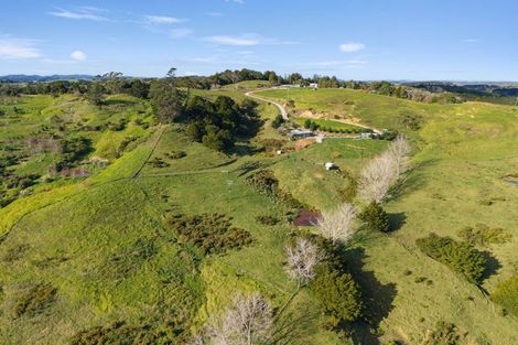 Photo of property in 63 Porter Road, Paparoa, 0571