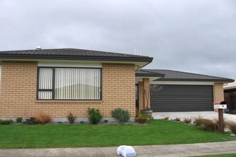 Photo of property in 7 Sunshine Place, Kelvin Grove, Palmerston North, 4414
