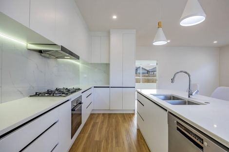 Photo of property in 12 Moemoea Avenue, Kumeu, 0810