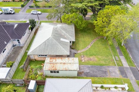 Photo of property in 11 Hilton Road, St Andrews, Hamilton, 3200