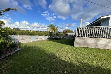 Photo of property in 67 Totara Road, Te Atatu Peninsula, Auckland, 0610