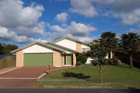 Photo of property in 5 Bob Charles Drive, Golflands, Auckland, 2013
