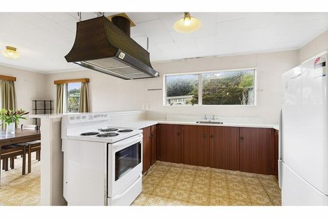 Photo of property in 64 Huanui Street, Ranui, Porirua, 5024