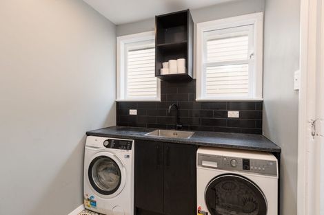 Photo of property in 37 Downes Street, Titahi Bay, Porirua, 5022