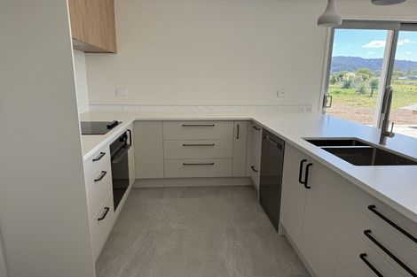 Photo of property in 165 Kupe Drive, Whitianga, 3510