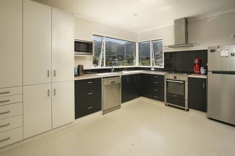 Photo of property in 652 Atawhai Crescent, Atawhai, Nelson, 7010