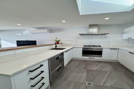 Photo of property in 10/148 Evans Bay Parade, Roseneath, Wellington, 6021