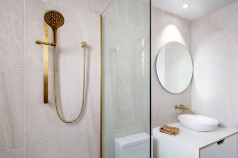 Photo of property in 17 Doug Ledgerwood Drive, Wanaka, 9305