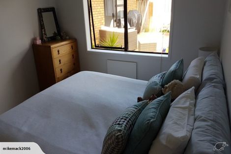 Photo of property in 1/34 Dale Crescent, Pakuranga, Auckland, 2010