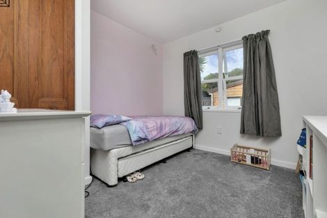 Photo of property in 2/622 East Coast Road, Pinehill, Auckland, 0630