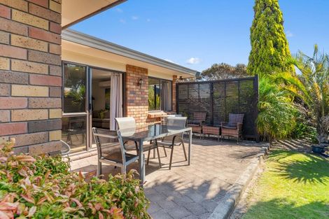 Photo of property in 28 Hibiscus Avenue, Mount Maunganui, 3116