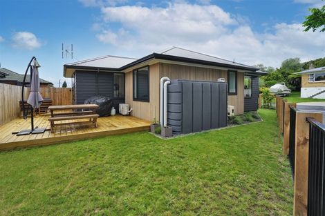 Photo of property in 2/58 Mansel Avenue, Hillcrest, Hamilton, 3216