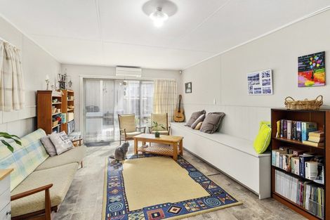 Photo of property in 12 Kennedy Drive, Levin, 5510