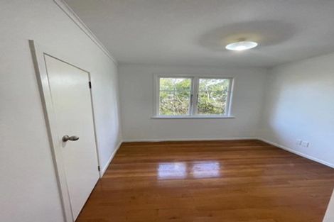 Photo of property in 24 Trojan Crescent, New Lynn, Auckland, 0600