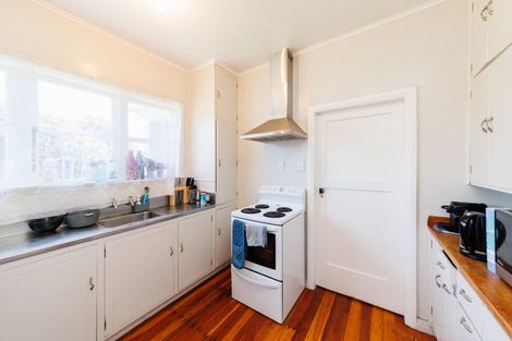 Photo of property in 16 Millar Street, Terrace End, Palmerston North, 4410
