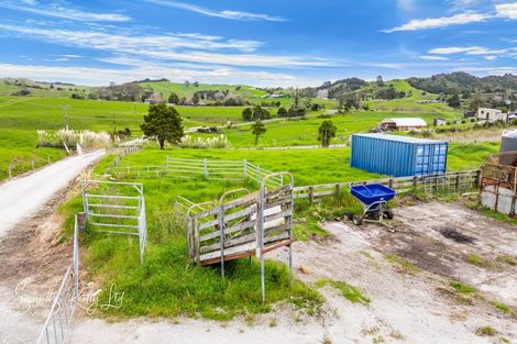 Photo of property in 32a Swamp Road, Mareretu, Maungaturoto, 0571