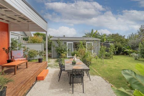 Photo of property in 8 Simpson Place, Whitianga, 3510