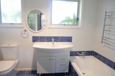 Photo of property in 93 Warren Crescent, Hillmorton, Christchurch, 8025