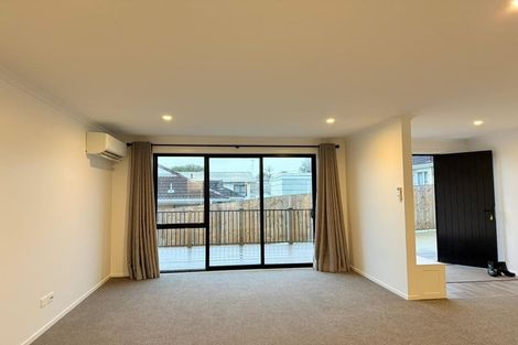 Photo of property in 30c Russell Road, Manurewa, Auckland, 2102