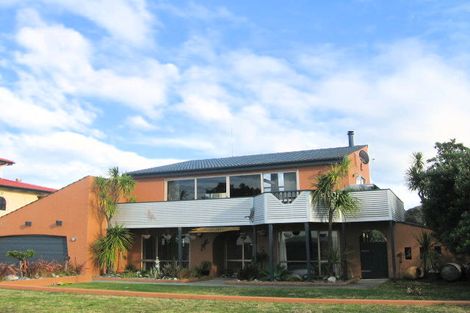 Photo of property in 54 Le Quesne Road, Bay View, Napier, 4104