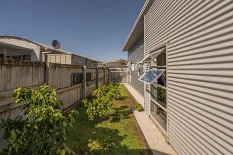 Photo of property in 8 Dotterel Place, Whitianga, 3510