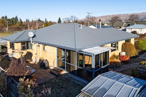 Photo of property in 3 Mckenzie Street, Fairlie, 7925