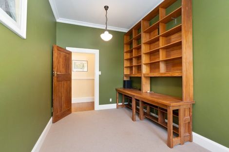 Photo of property in 123 Hackthorne Road, Cashmere, Christchurch, 8022