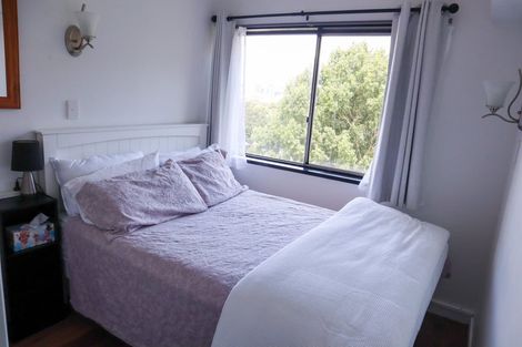 Photo of property in Mansfield Towers, 1 Grant Road, Thorndon, Wellington, 6011