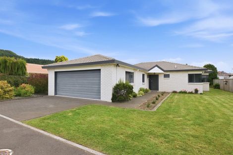 Photo of property in 9 Ashmore Place, Fairy Springs, Rotorua, 3015